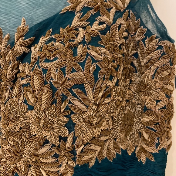 🔥HOST PICK🔥 Teal and Gold Applique Dress, size 0-2 (Stunning statement dress) - Picture 3 of 14